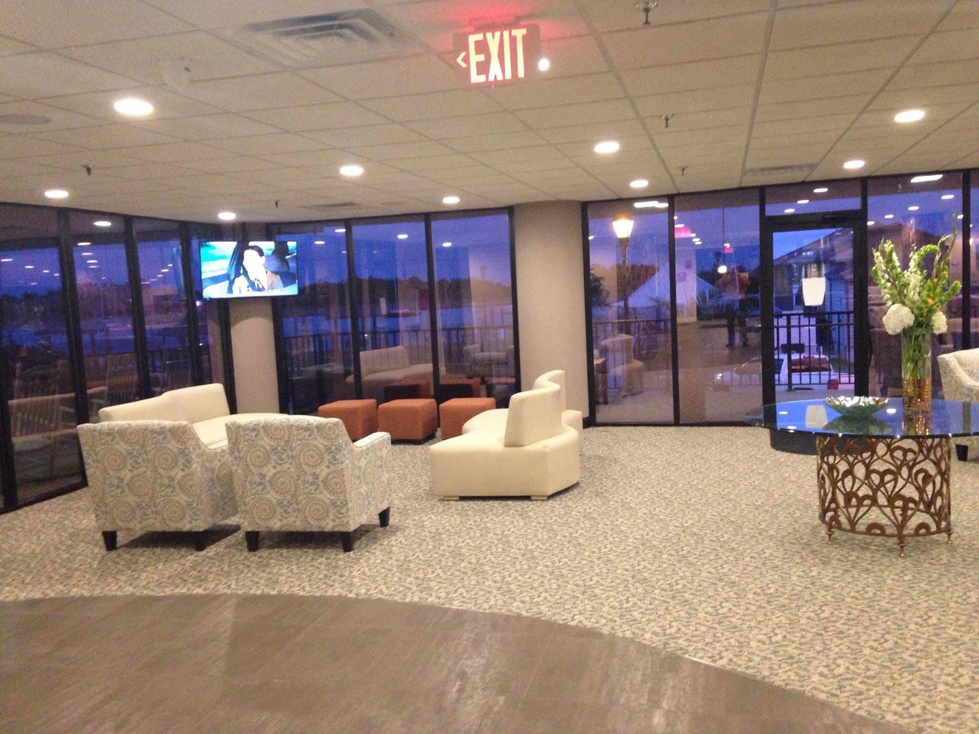 מורהד סיטי Bask Hotel At Big Rock Landing מראה חיצוני תמונה