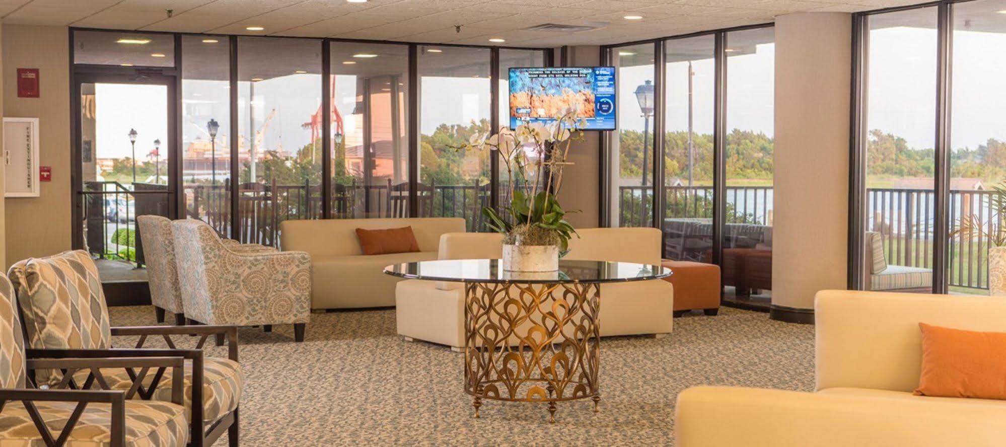 מורהד סיטי Bask Hotel At Big Rock Landing מראה חיצוני תמונה