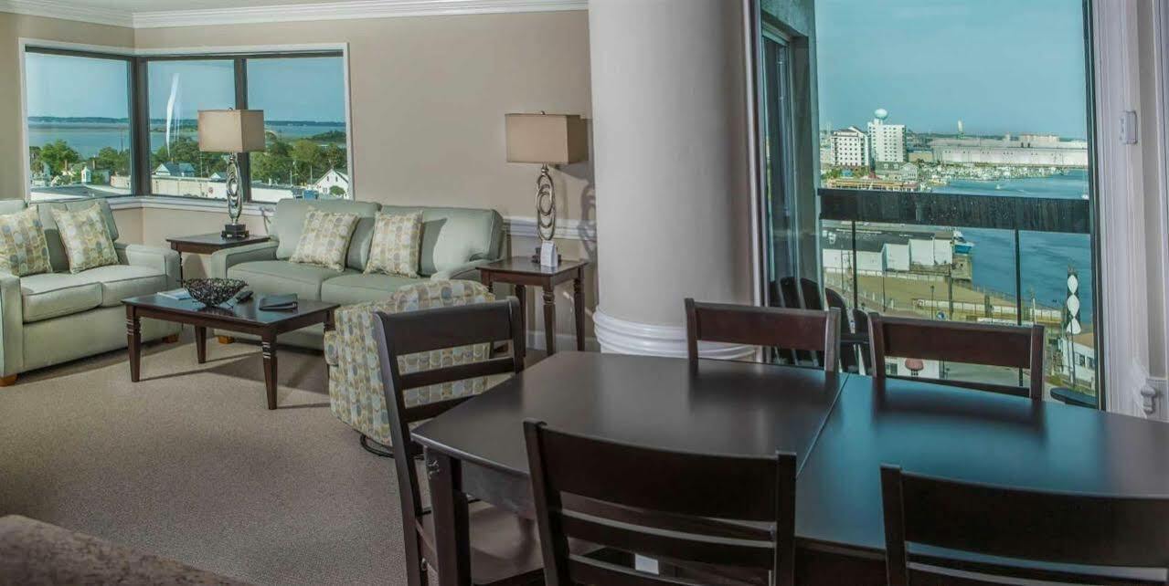 מורהד סיטי Bask Hotel At Big Rock Landing מראה חיצוני תמונה